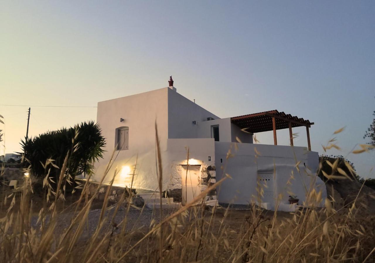 Haroto Suites Trypiti Exterior foto
